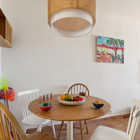 Apartament With Sea View In St Tropez - La Ponche