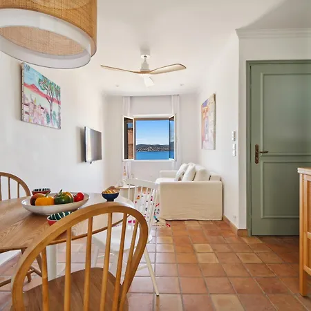 With Sea View In St Tropez - La Ponche Apartament *